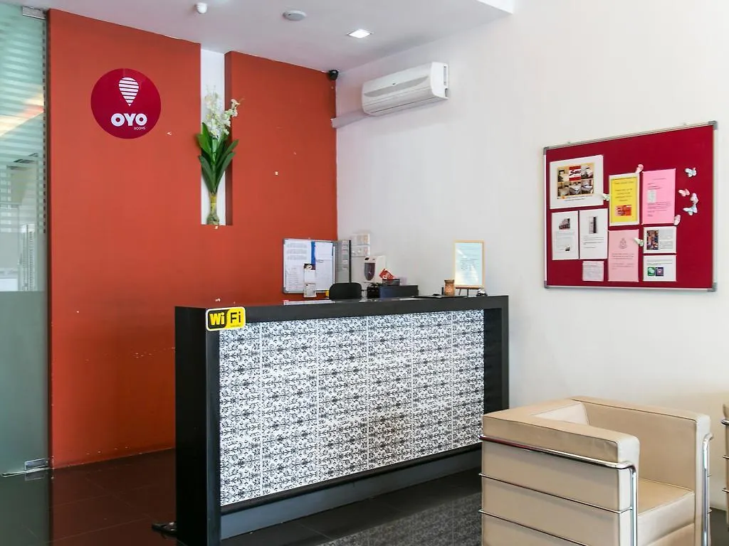 Oyo 208 Sens Hotel contacts