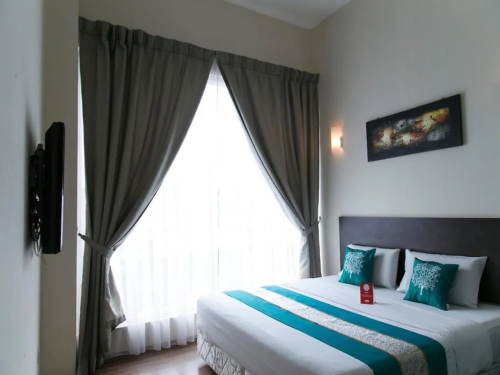 Oyo 208 Sens Hotel