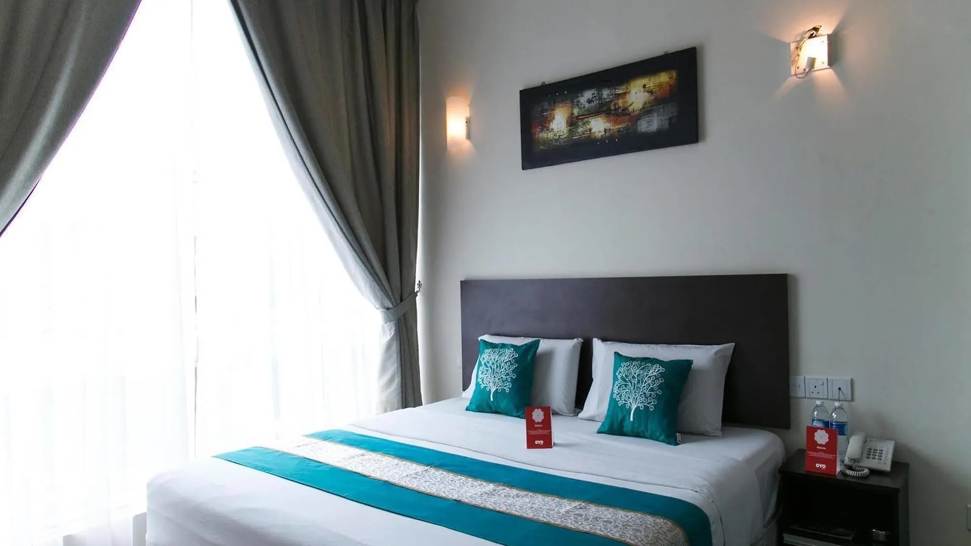 Oyo 208 Sens Hotel